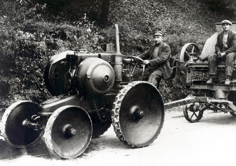 Дизельный трактор на двигателе DEUTZ 1926г. Dieseltraktor